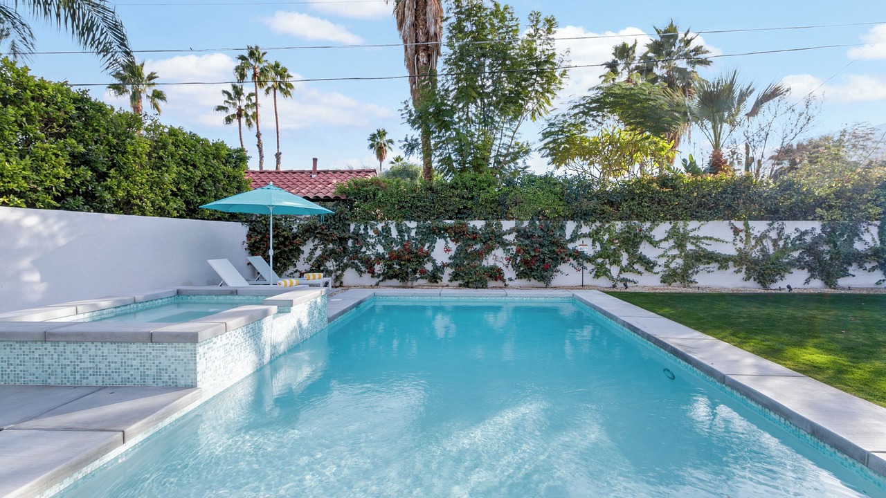 Photo of Outdoor in Tahquitz River Estates