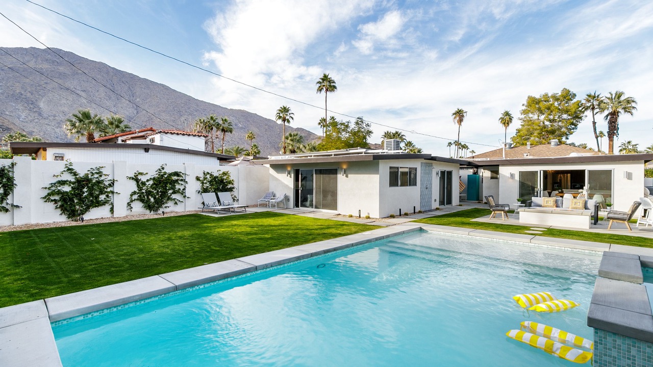 Photo of Outdoor in Tahquitz River Estates