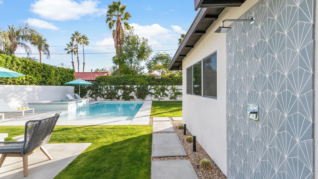 Photo of Outdoor in Tahquitz River Estates