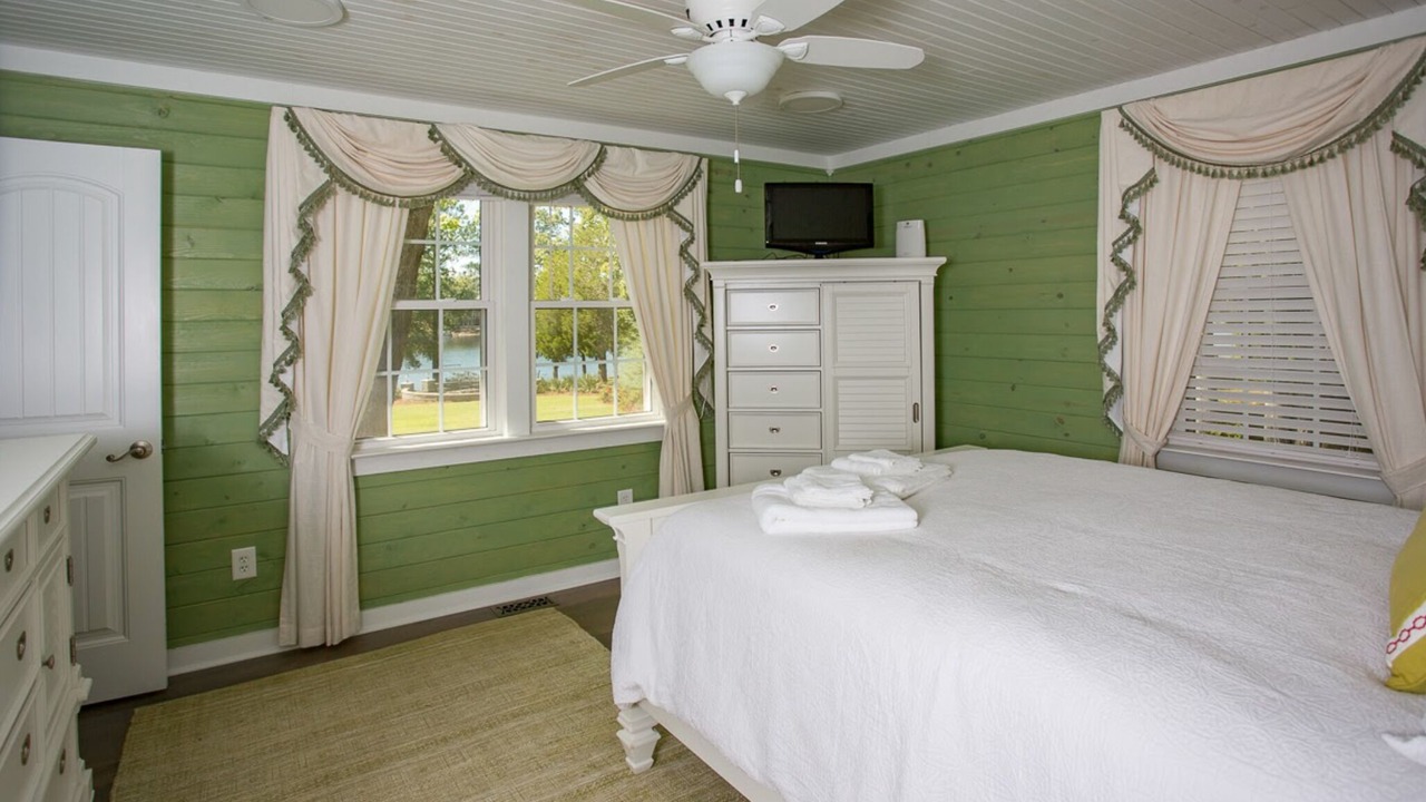Photo of Bedroom in Columbia
