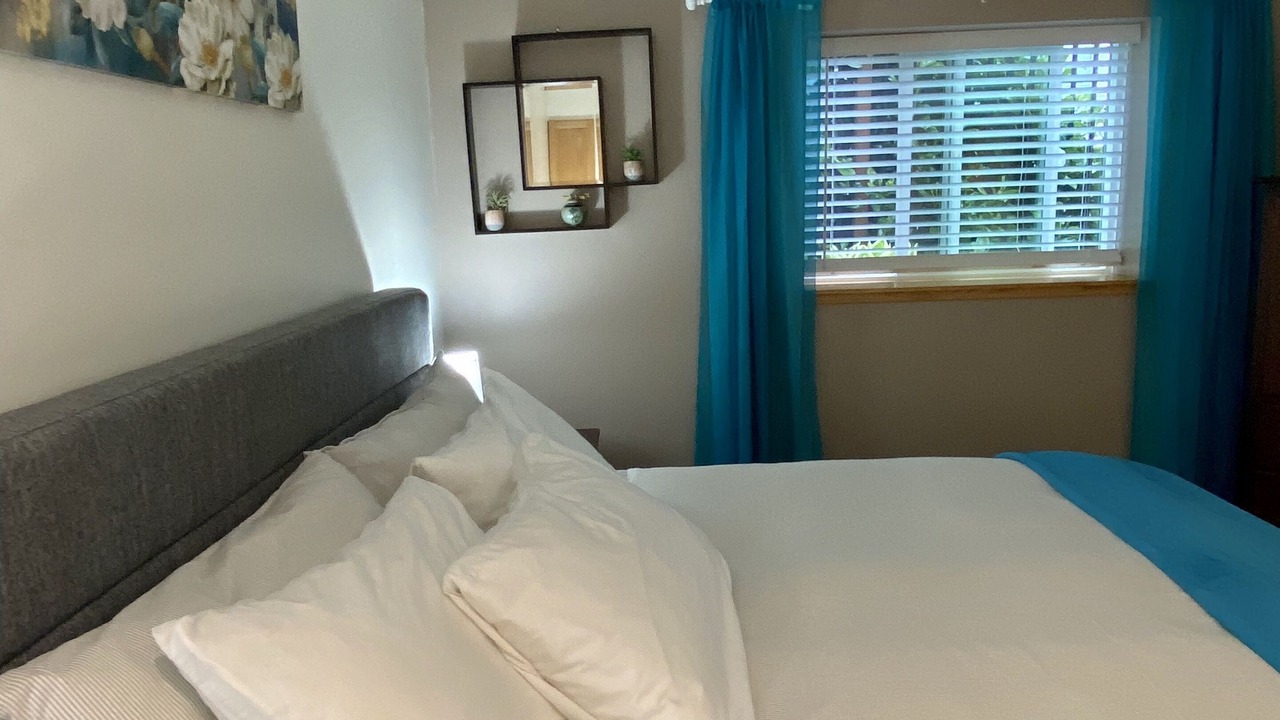Photo of Bedroom in Campbell River