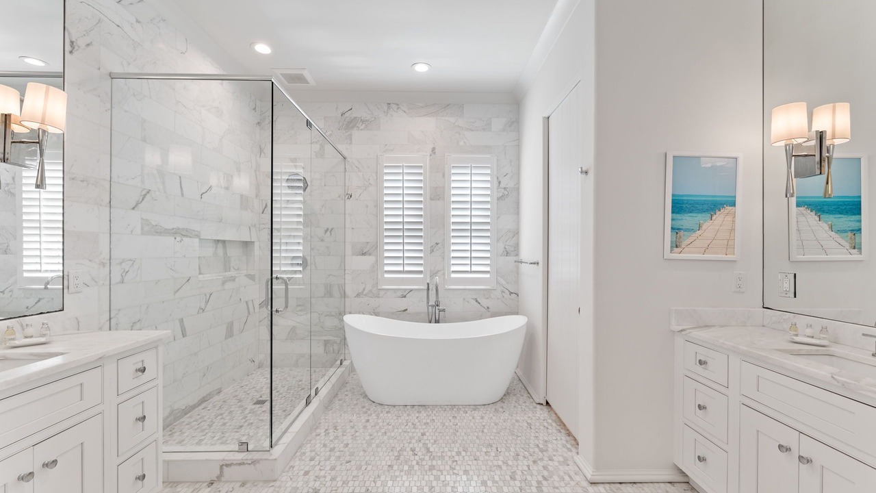 Photo of Bathroom in Inlet Beach