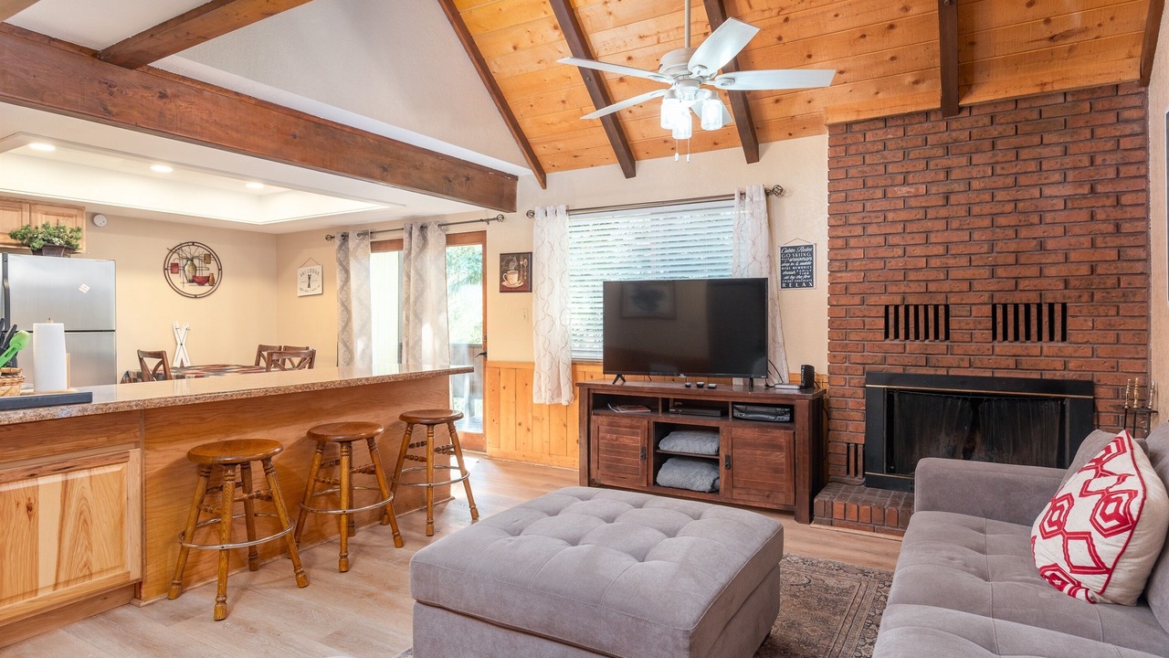 Photo of Livingroom in Brian Head