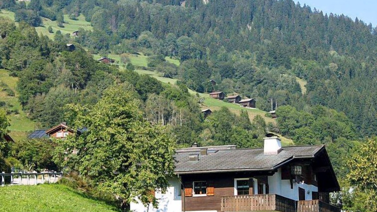 Photo of Others in Schluein