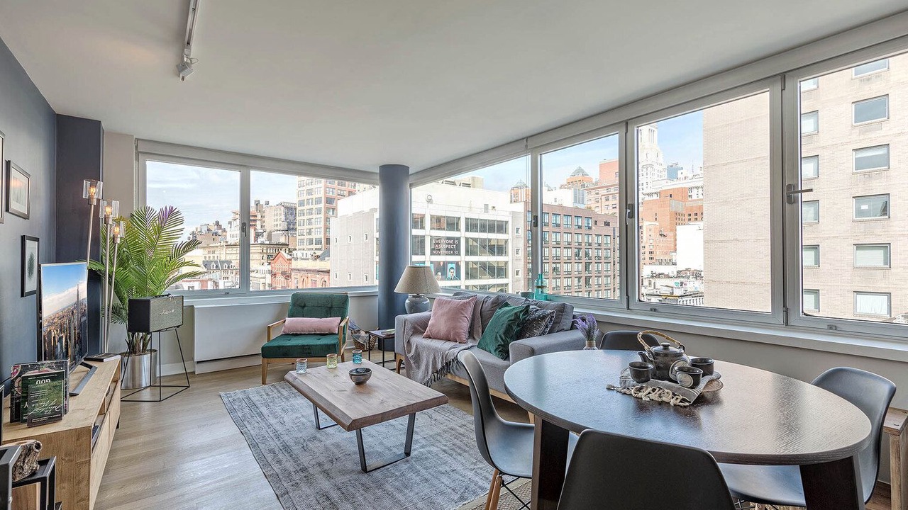 Photo of Livingroom in Ukrainian Village