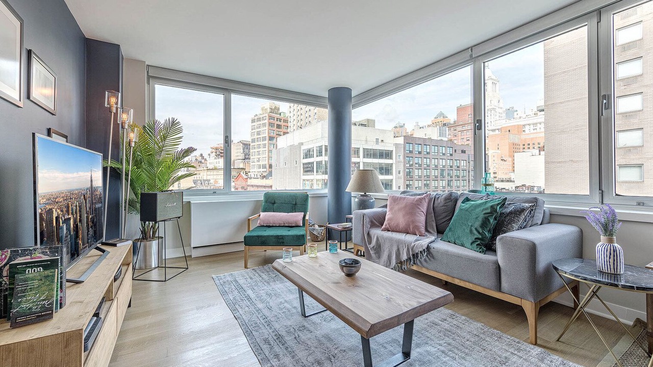 Photo of Livingroom in Ukrainian Village