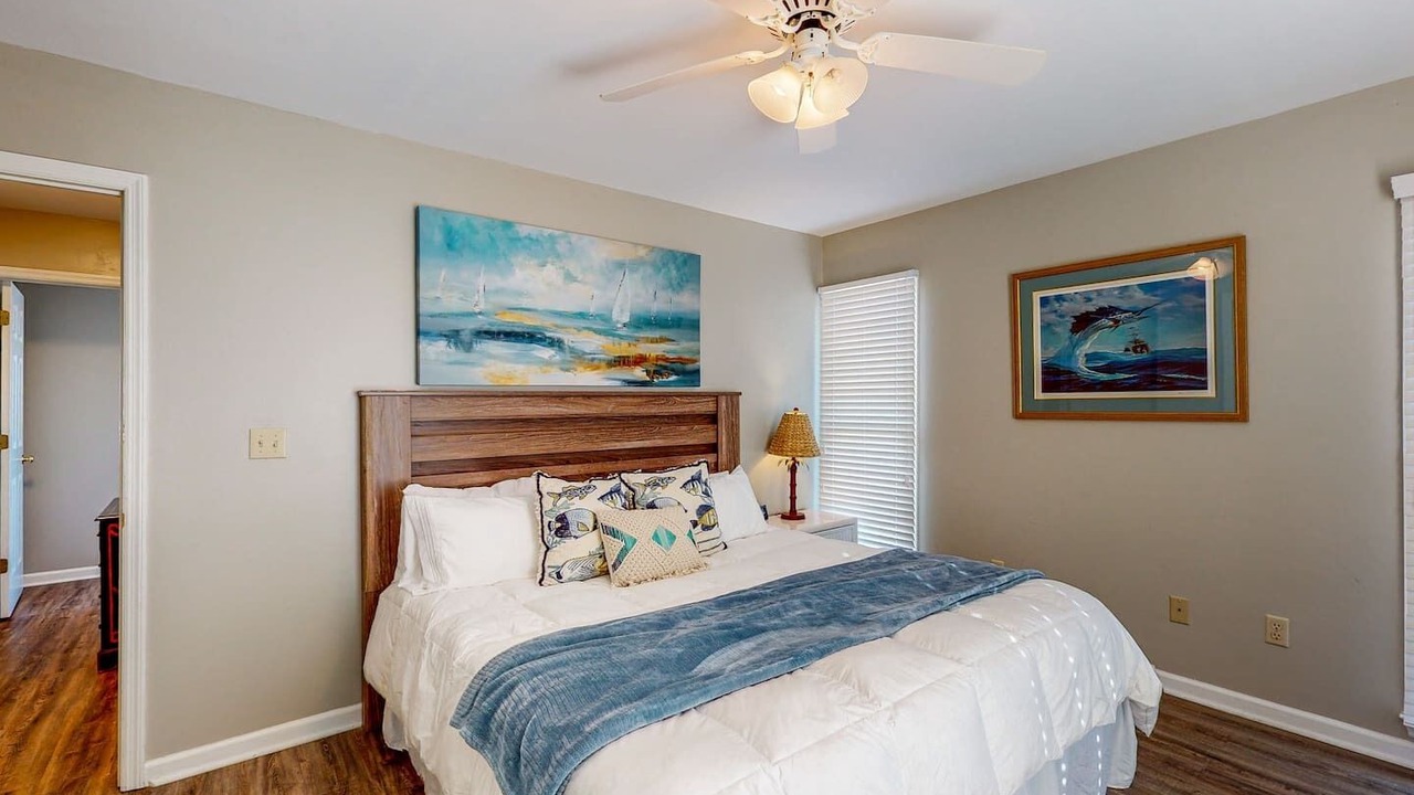 Photo of Bedroom in Beachwalk
