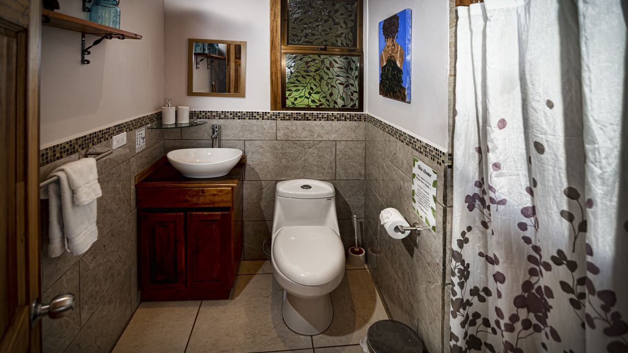 Photo of Bathroom in Monteverde
