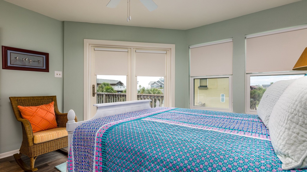 Photo of Patio Balcony in Pirates Beach