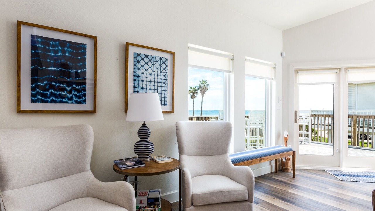 Photo of Livingroom in Pirates Beach