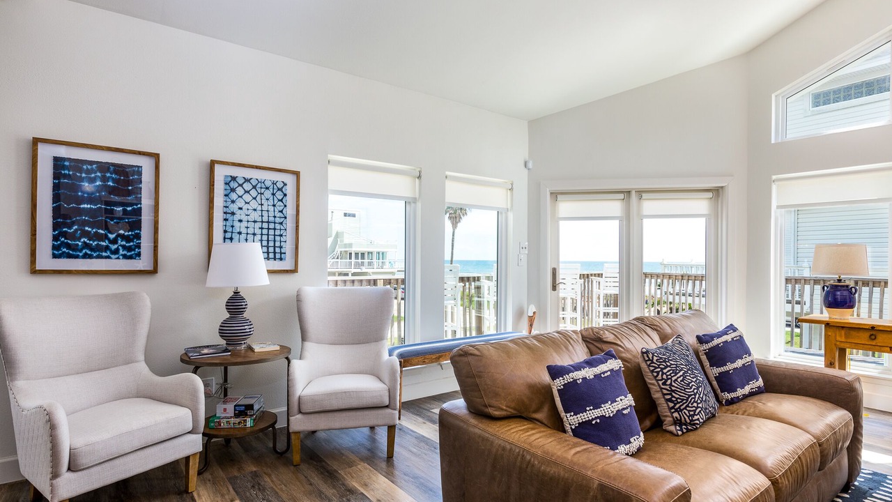 Photo of Livingroom in Pirates Beach