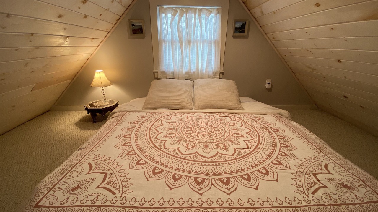 Photo of Bedroom in Seal Cove