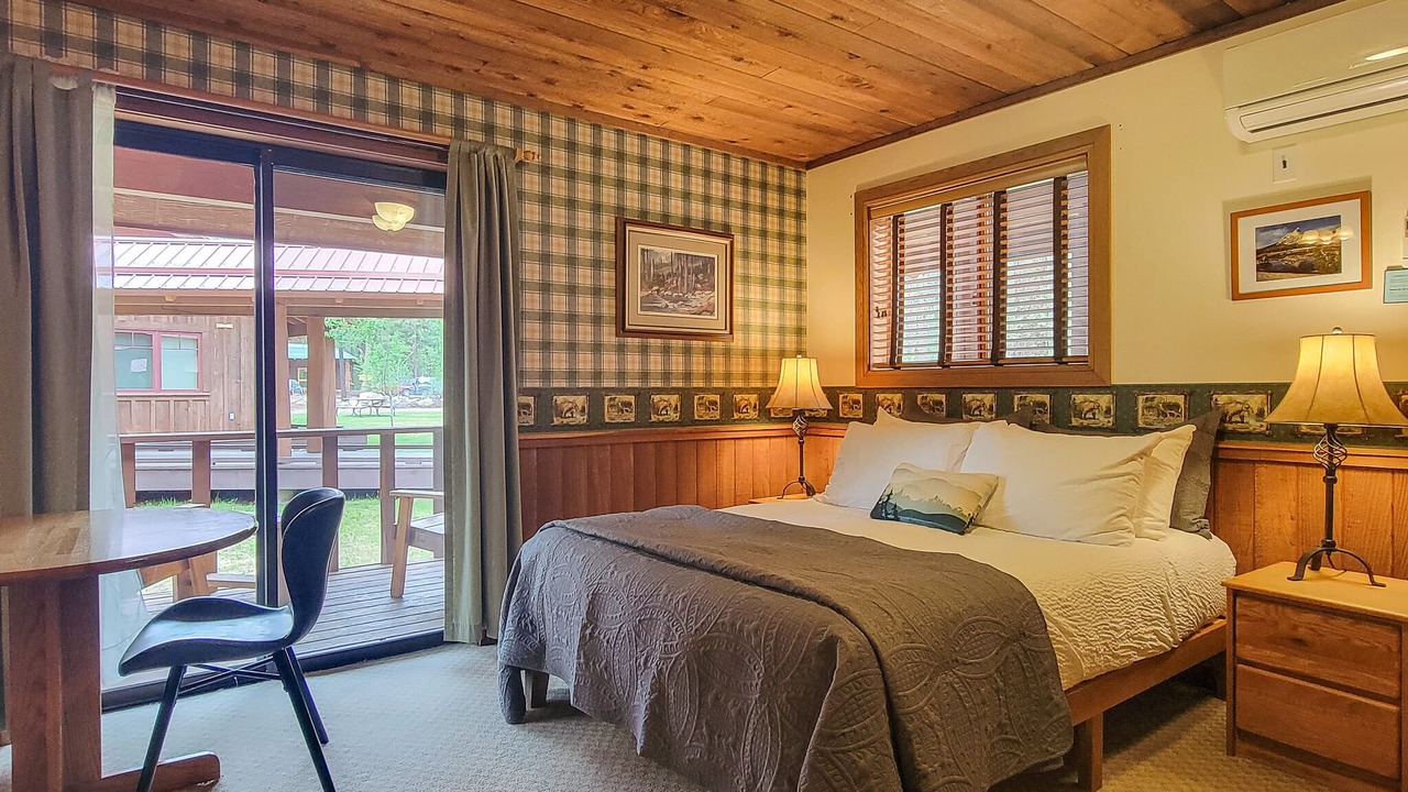 Photo of Bedroom in Mazama