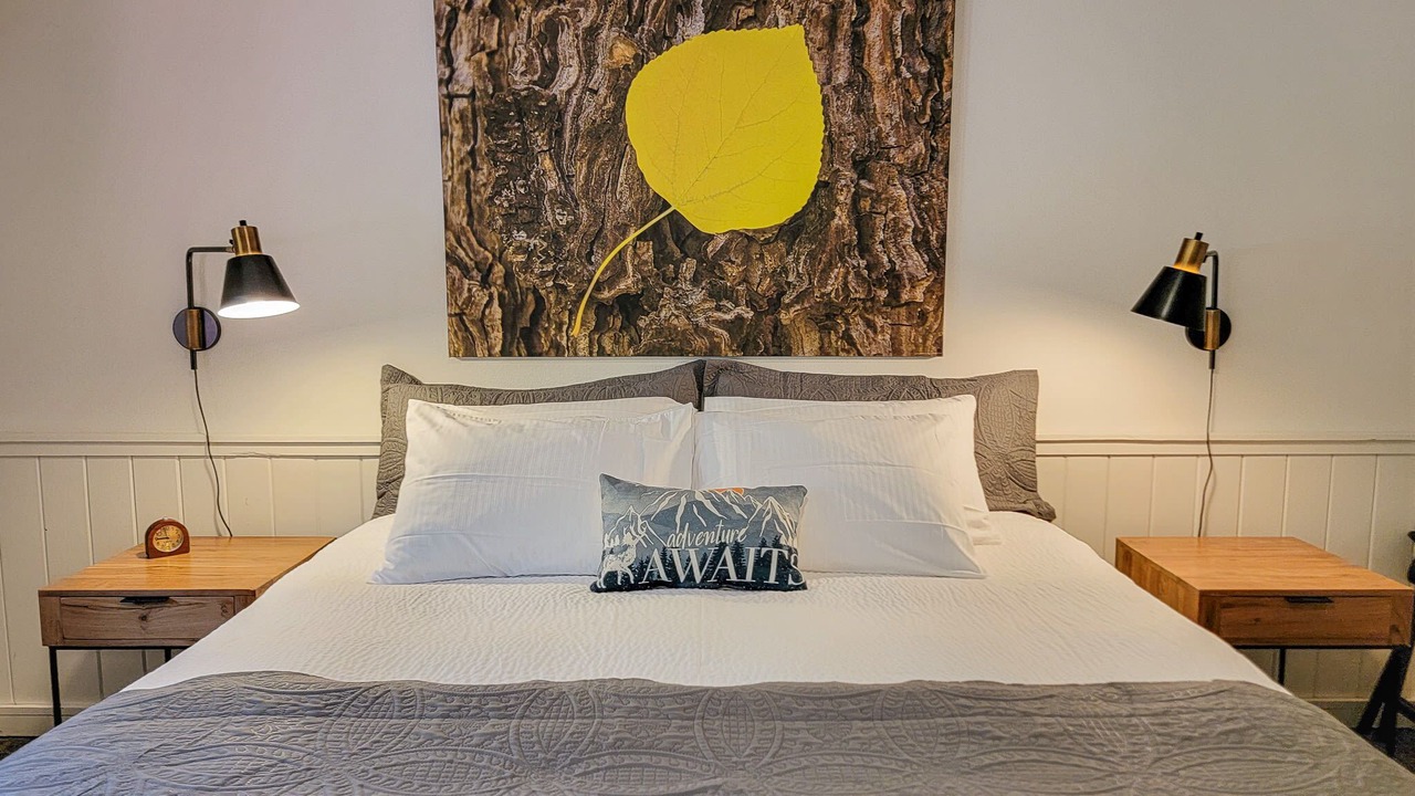 Photo of Bedroom in Mazama