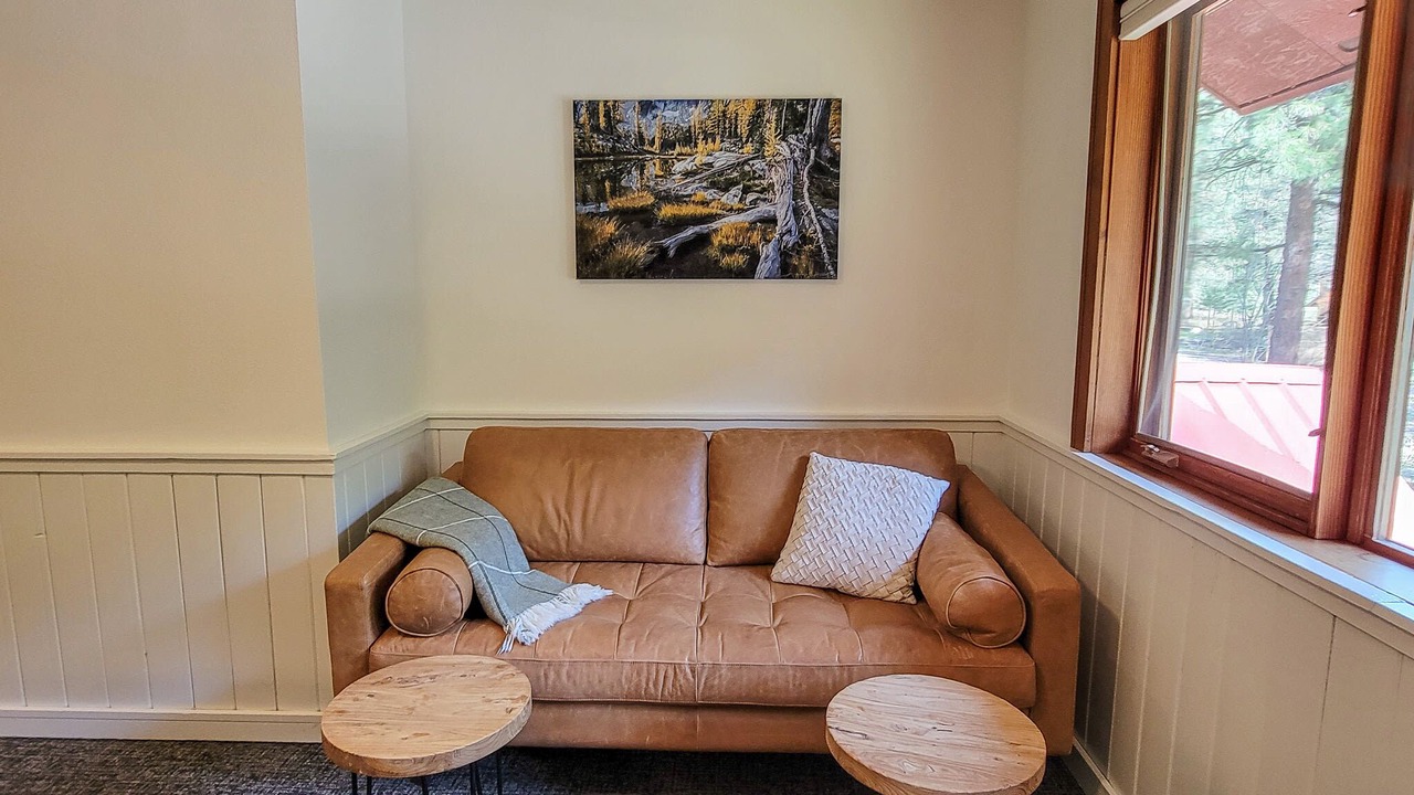 Photo of Livingroom in Mazama