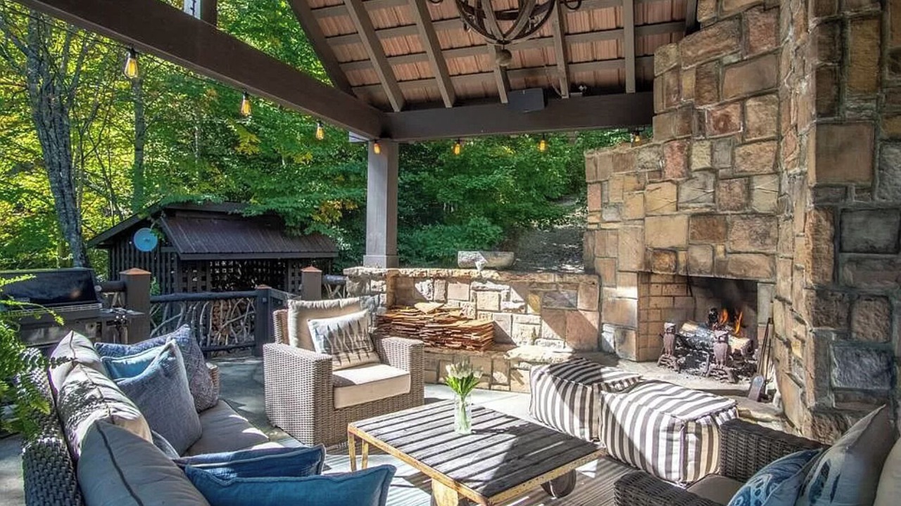 Photo of Patio Balcony in Cullowhee
