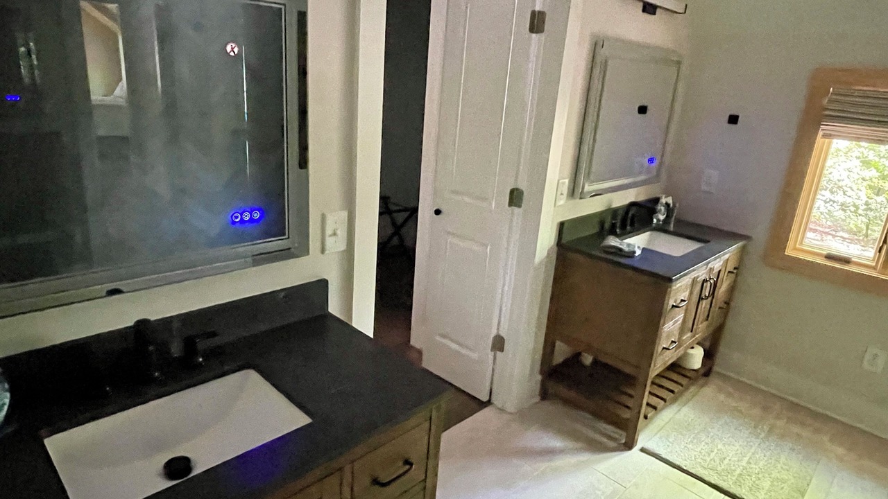 Photo of Bathroom in Big Canoe