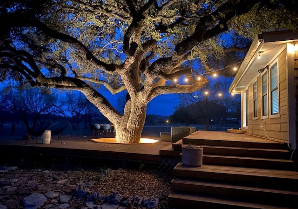 Photo of Patio Balcony in Camp Wood