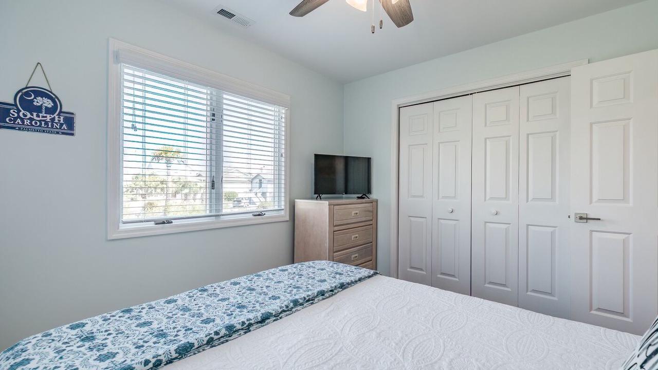 Photo of Bedroom in Beachwalk