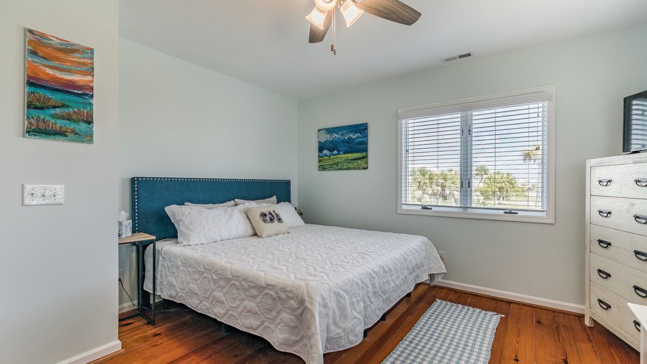Photo of Bedroom in Beachwalk