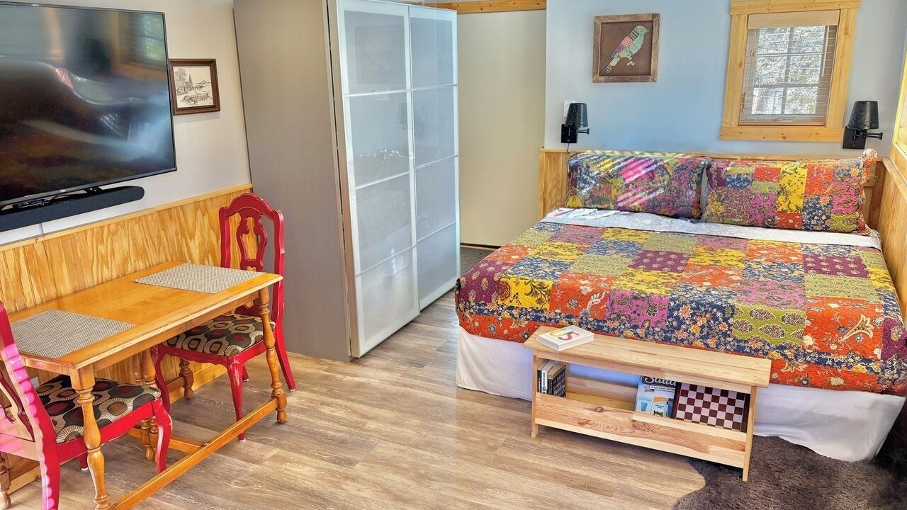 Photo of Bedroom in Garfield