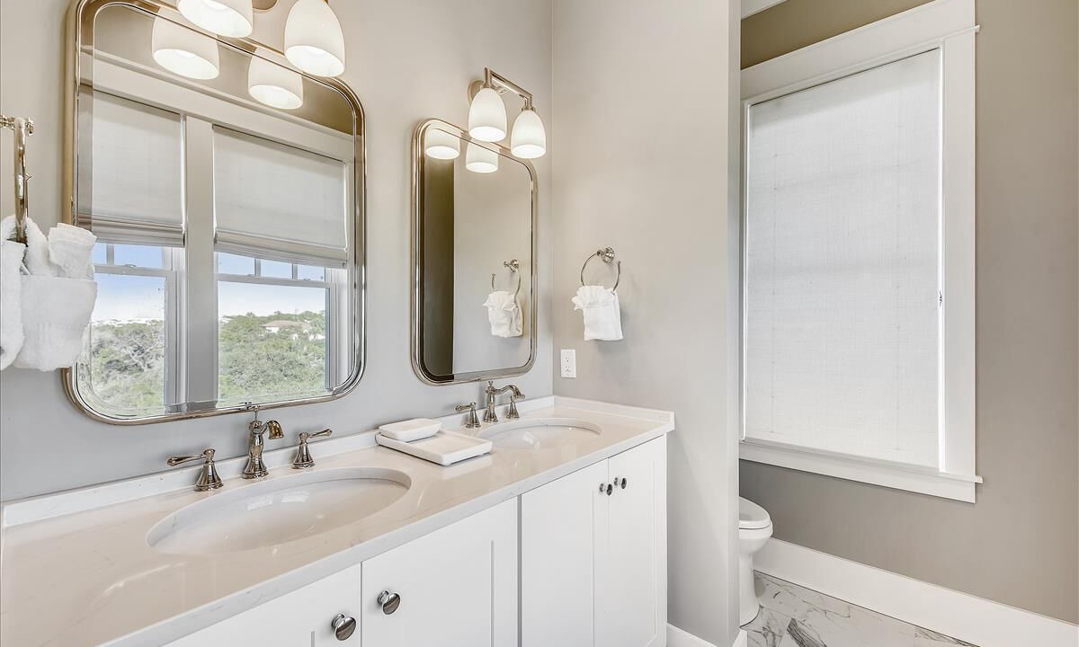 Photo of Bathroom in Treasure Beach Village