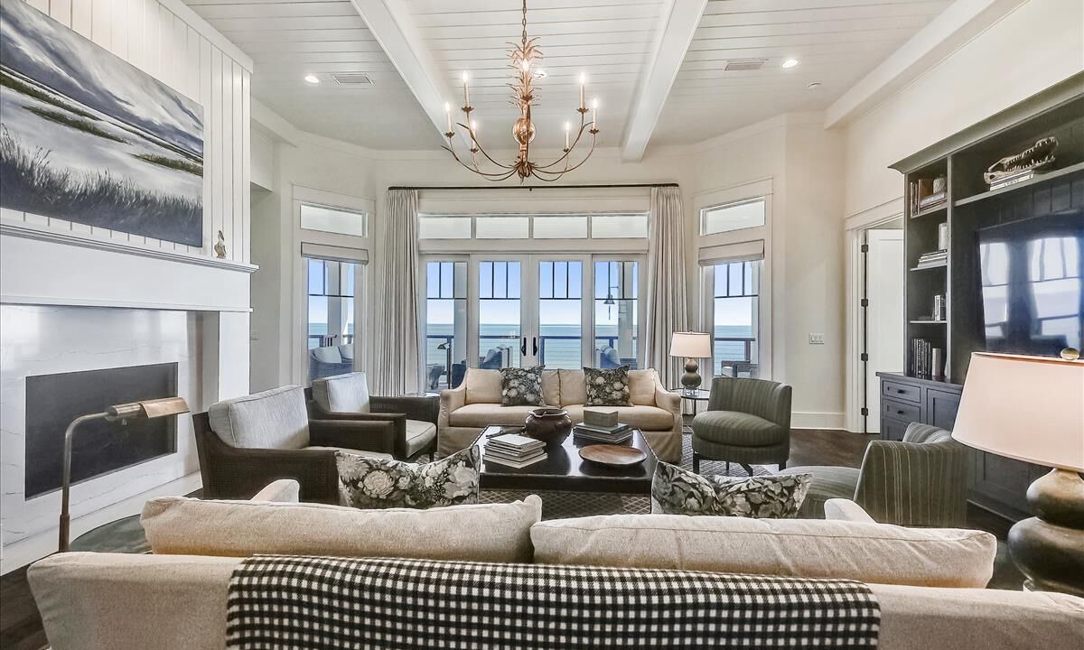 Photo of Livingroom in Treasure Beach Village