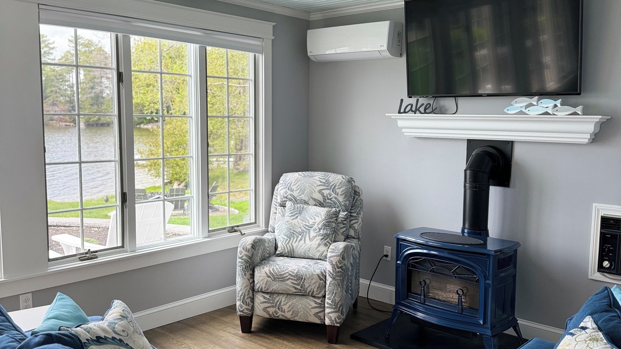 Photo of Livingroom in Otis