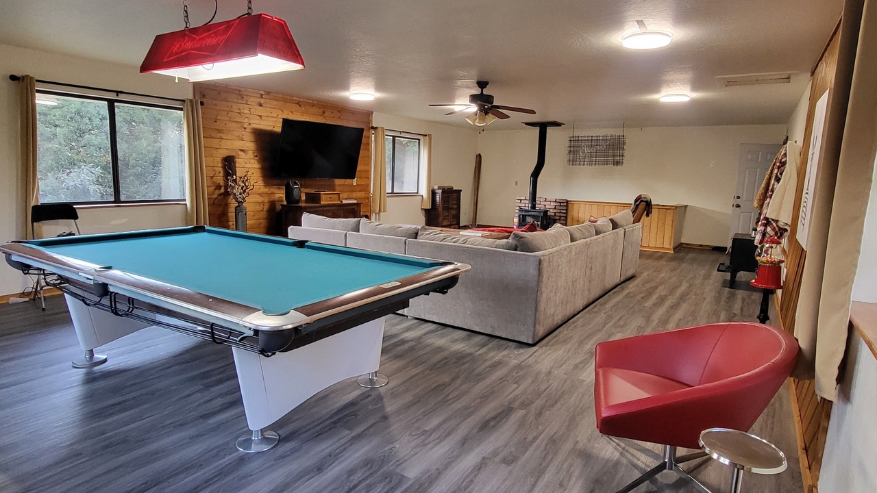 Photo of Bedroom in Springville