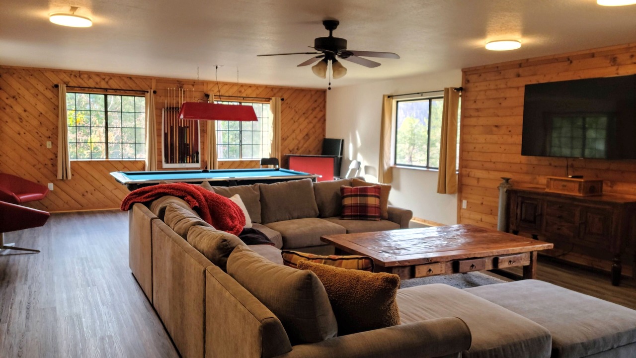 Photo of Bedroom in Springville