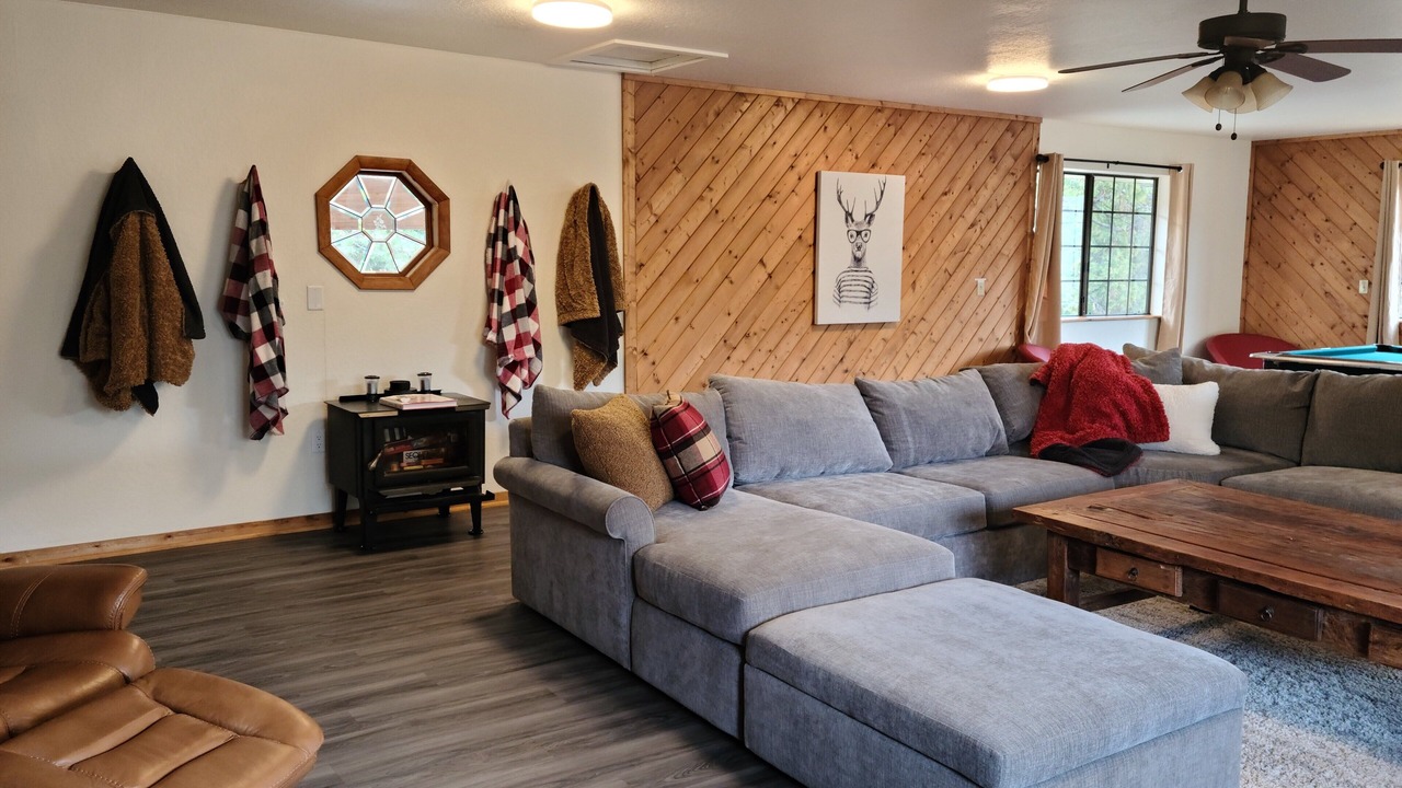 Photo of Bedroom in Springville