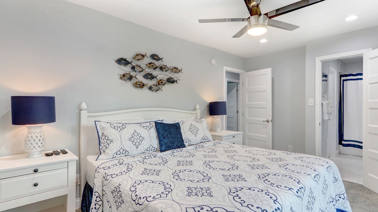 Photo of Bedroom in Savannah Beach