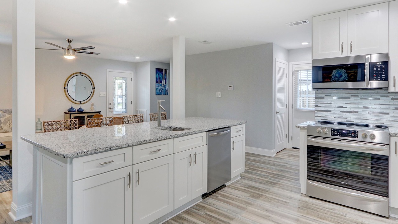 Photo of Kitchen in Savannah Beach