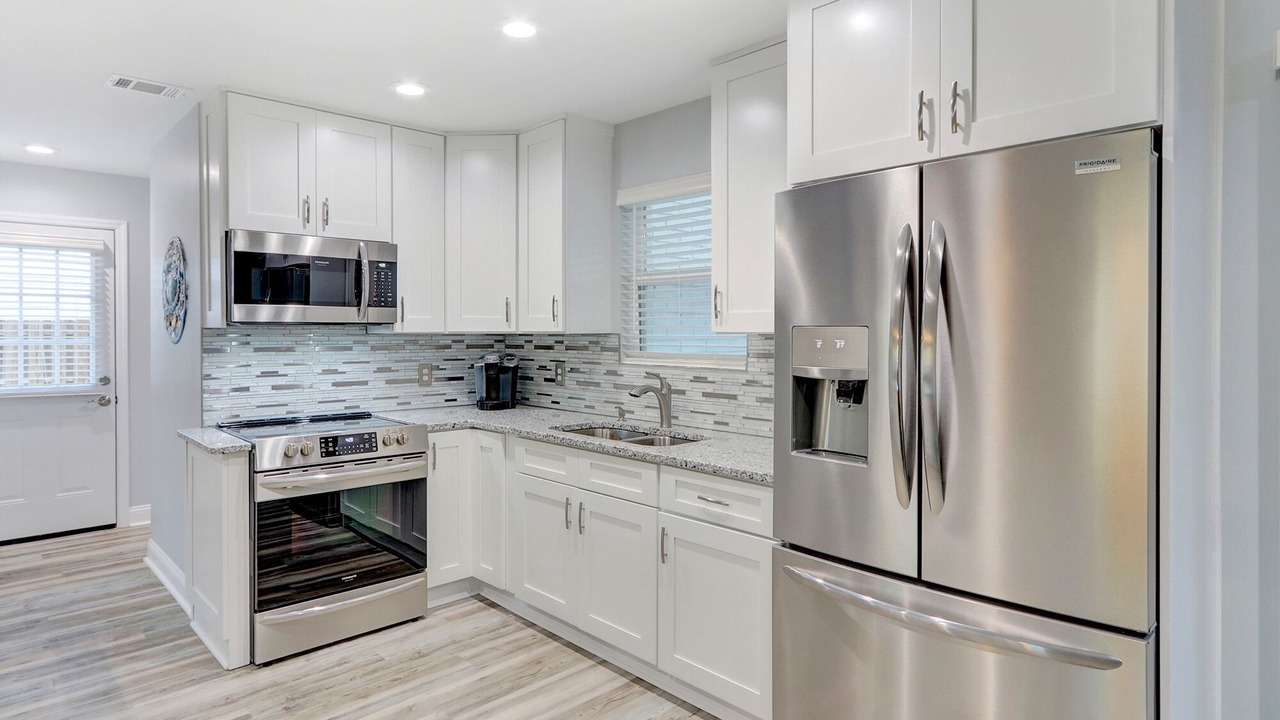 Photo of Kitchen in Savannah Beach