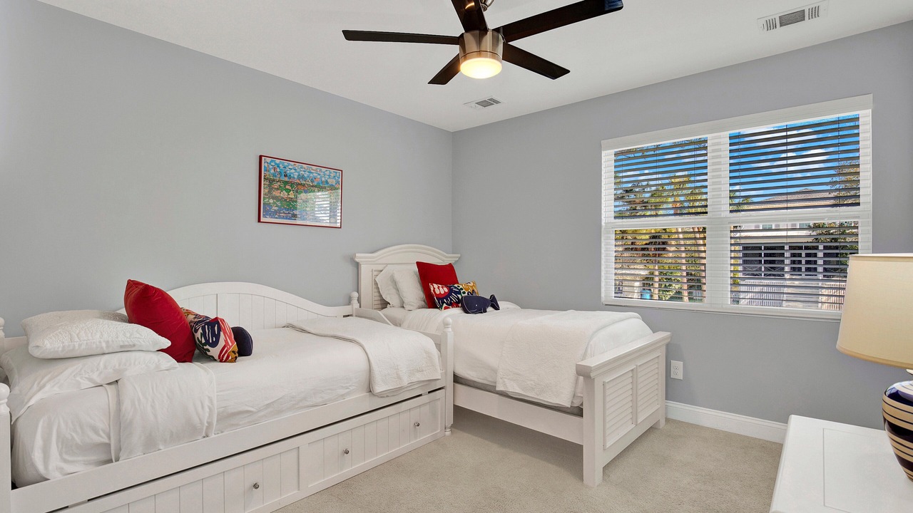 Photo of Bedroom in Savannah Beach