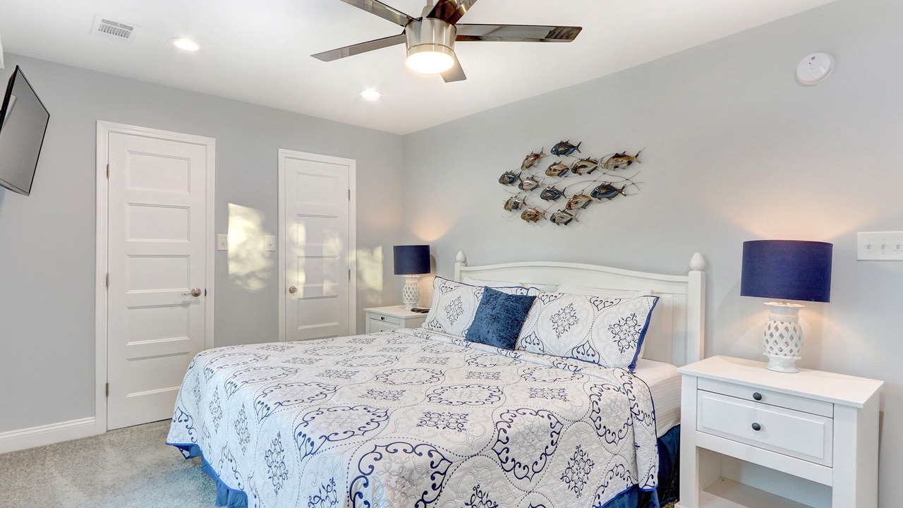 Photo of Bedroom in Savannah Beach