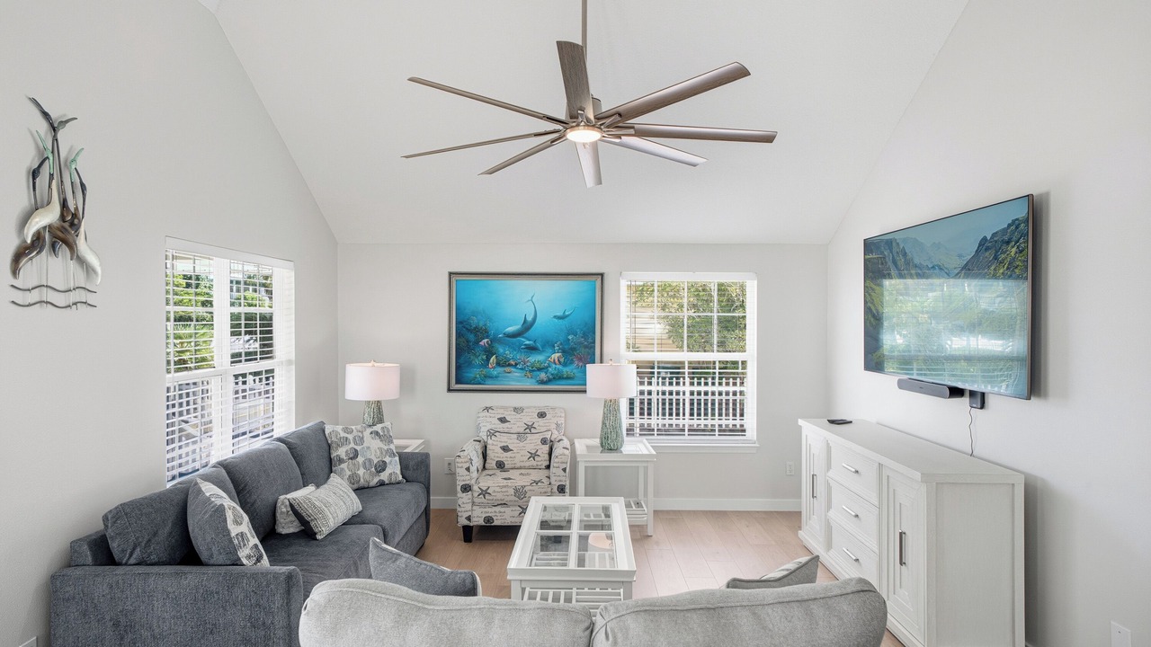 Photo of Livingroom in Crystal Shores