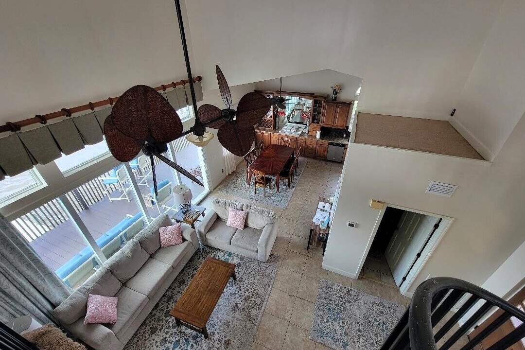 Photo of Livingroom in Boys Works