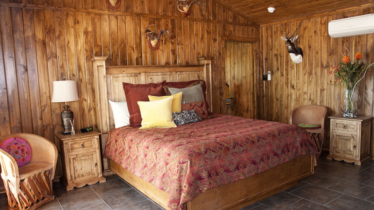 Photo of Bedroom in Uvalde