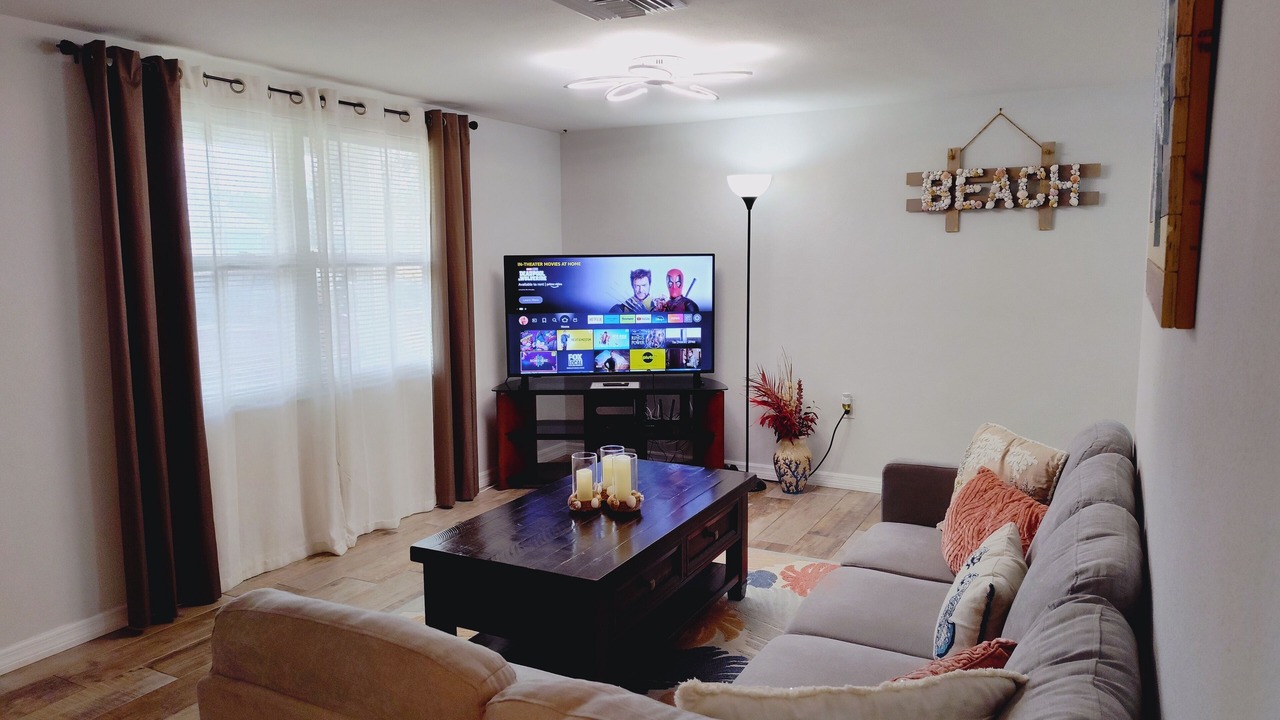 Photo of Livingroom in Regency Park