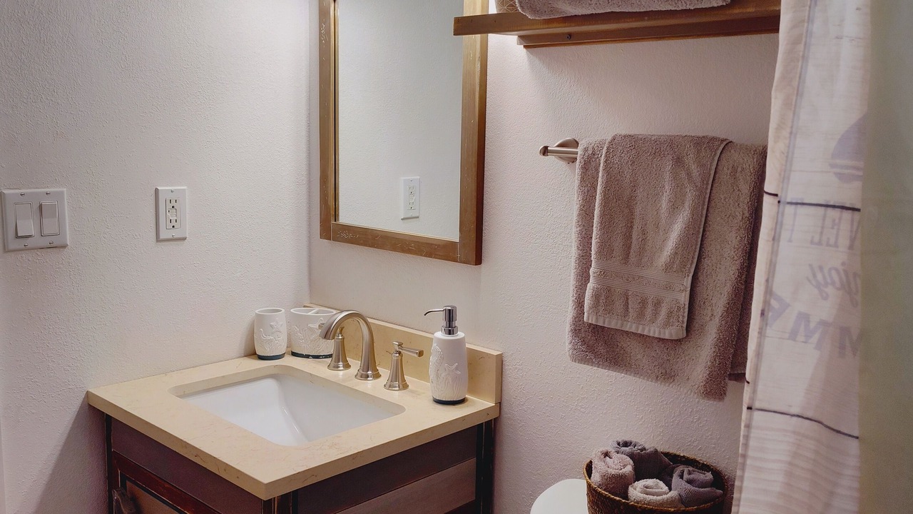 Photo of Bathroom in Regency Park
