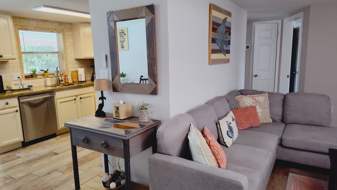 Photo of Livingroom in Regency Park