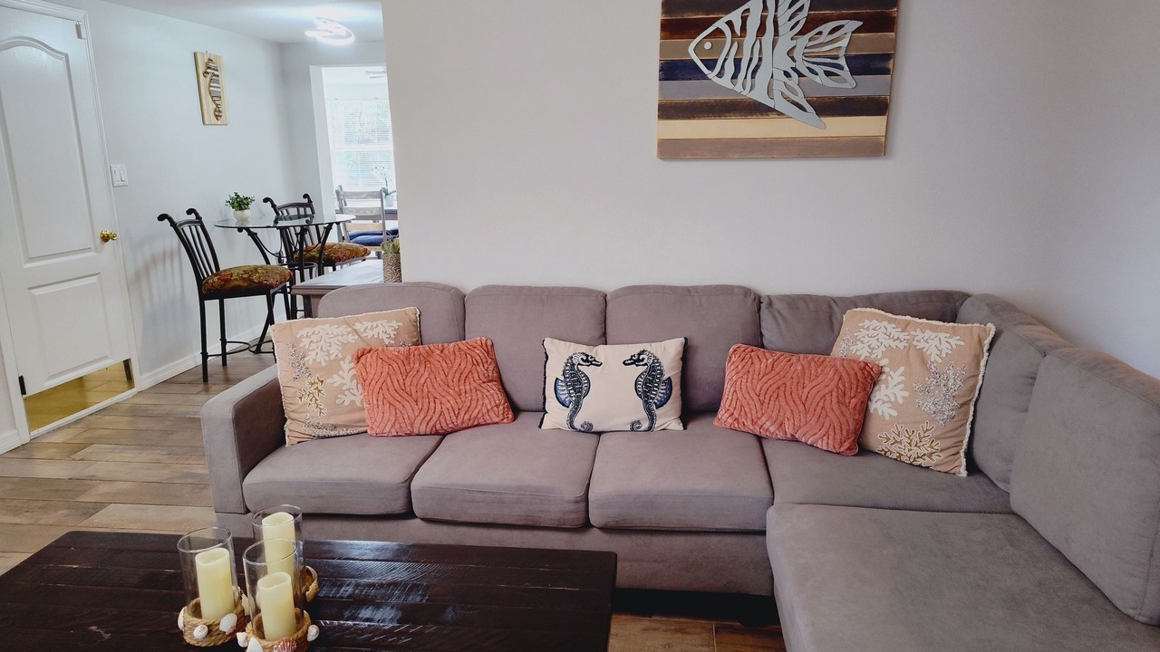 Photo of Livingroom in Regency Park