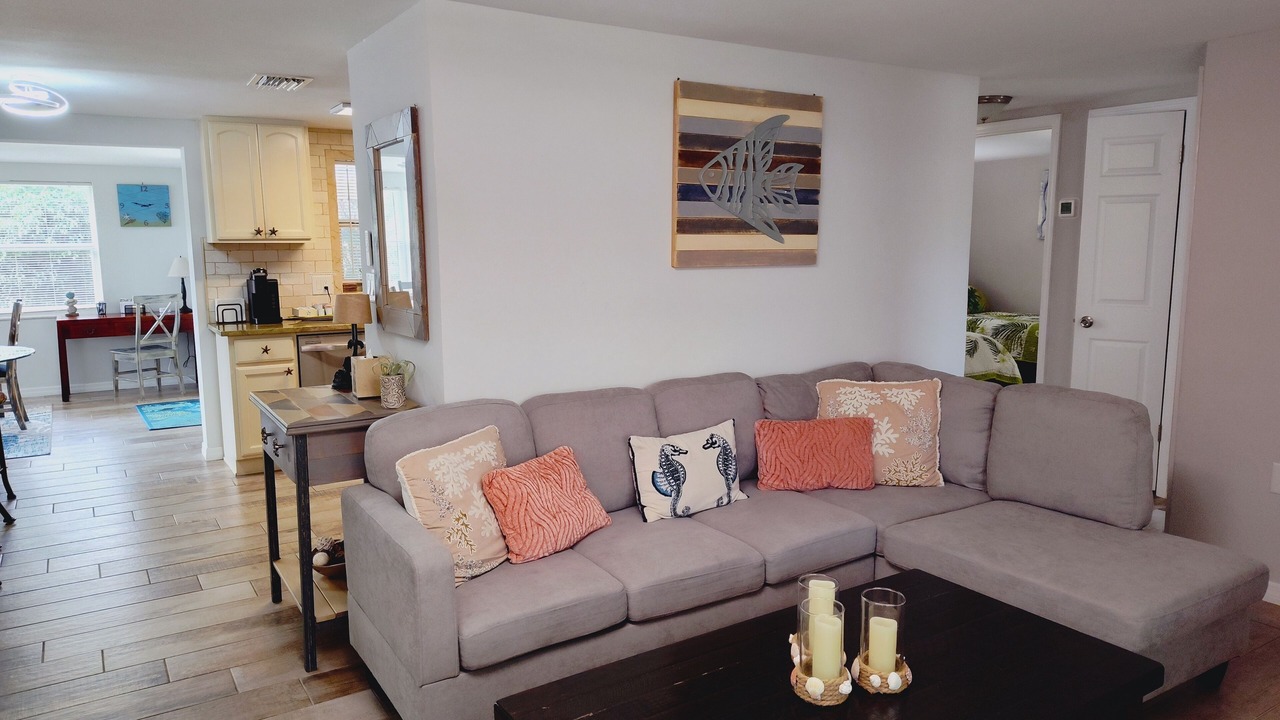 Photo of Livingroom in Regency Park