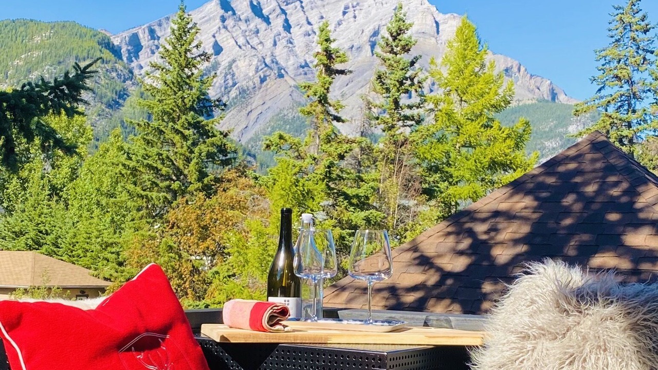 Photo of Patio Balcony in Banff