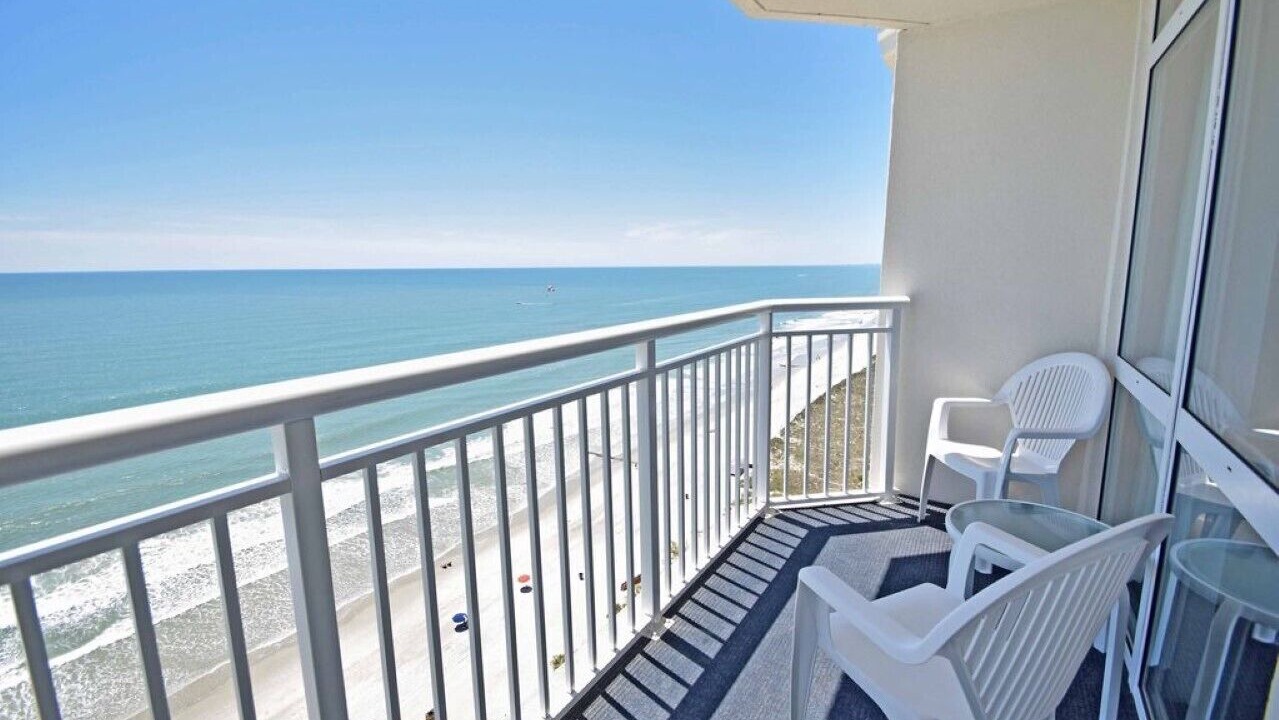 Photo of Patio Balcony in Crescent Beach