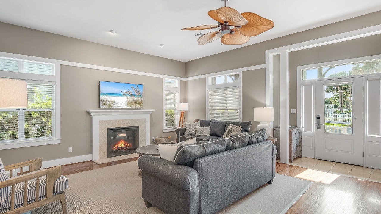 Photo of Livingroom in Crystal Shores
