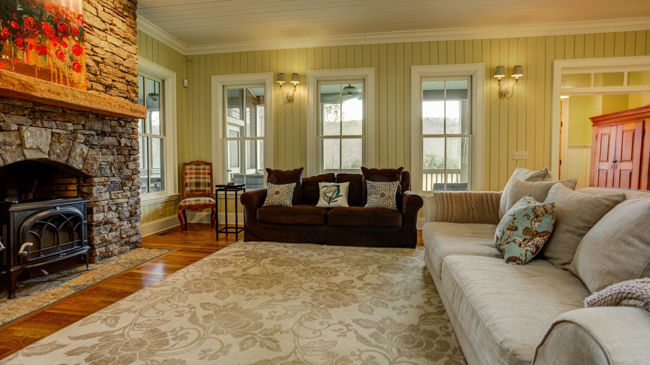 Photo of Livingroom in Balsam Grove