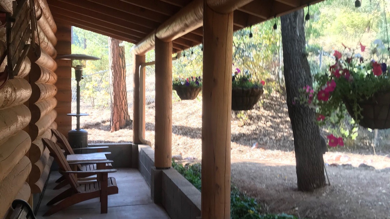 Photo of Patio Balcony in Strawberry