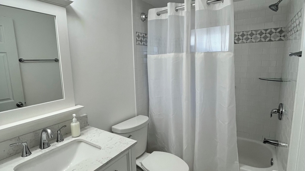 Photo of Bathroom in Avalon